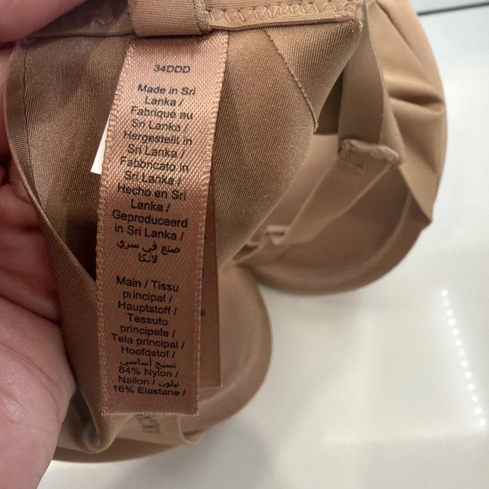 Skims# Ultimate Teardrop Push-Up Plunge Lined Underwire Bra US Size 34DDD - Picture 5 of 5